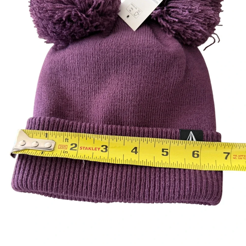 NWT Volcom Shreddy Teddy Kid Purple Double Pom Pom Beanie Hat One Size Outdoor